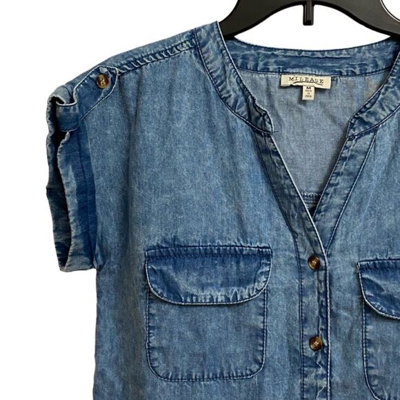 Mileage Women's Button Down Short Sleeve Shirt Size M Front Pockets Split Neck - Picture 3 of 12